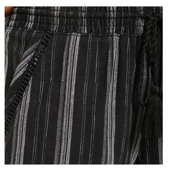 NWT Briggs Ladies Linen Blend Short BLACK stripes - size S - Picture 5 of 15